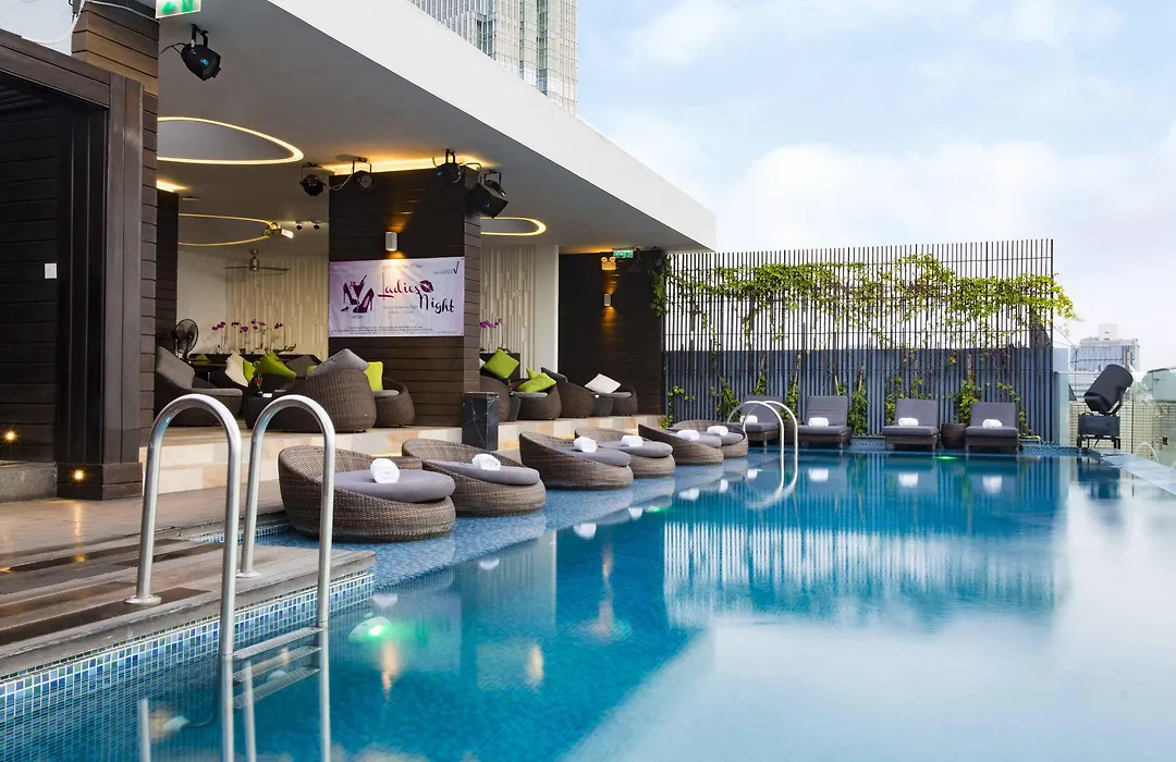 Liberty Central Saigon Riverside Hotel-1